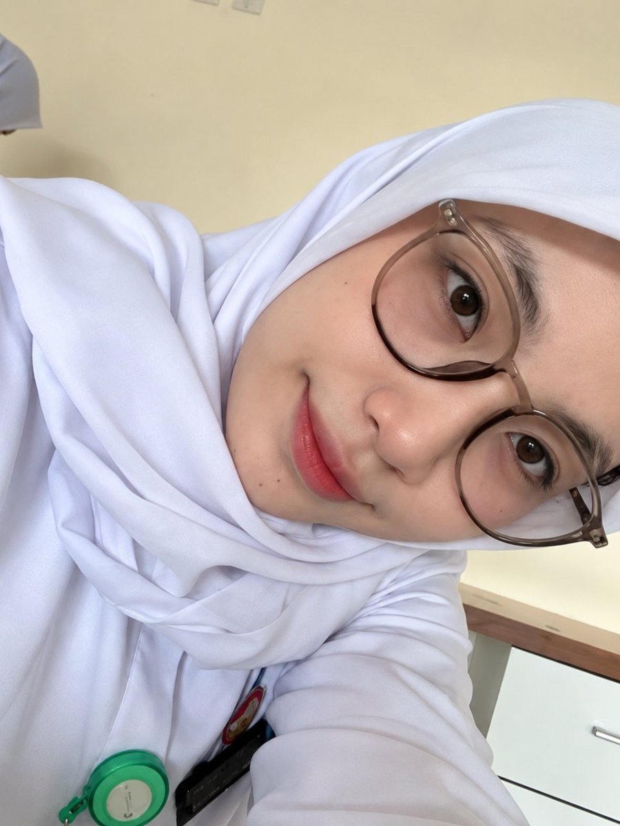 likijn's tweet photo. Semarang Poltekes baru
https://t.co/XCB1YRrIiU https://t.co/y8ec9IE8N1