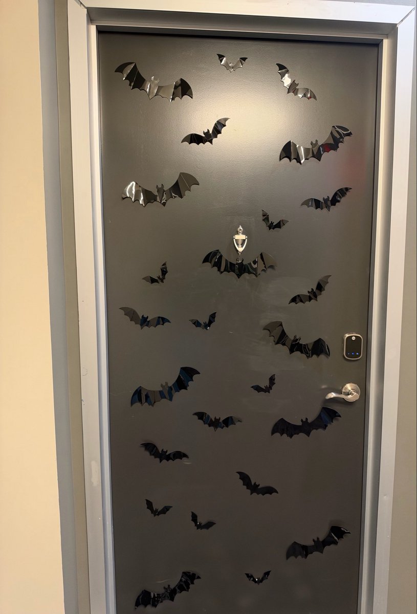 Theregoes_Joe's tweet photo. SPOOKY SEASON https://t.co/FLeujlU0nj