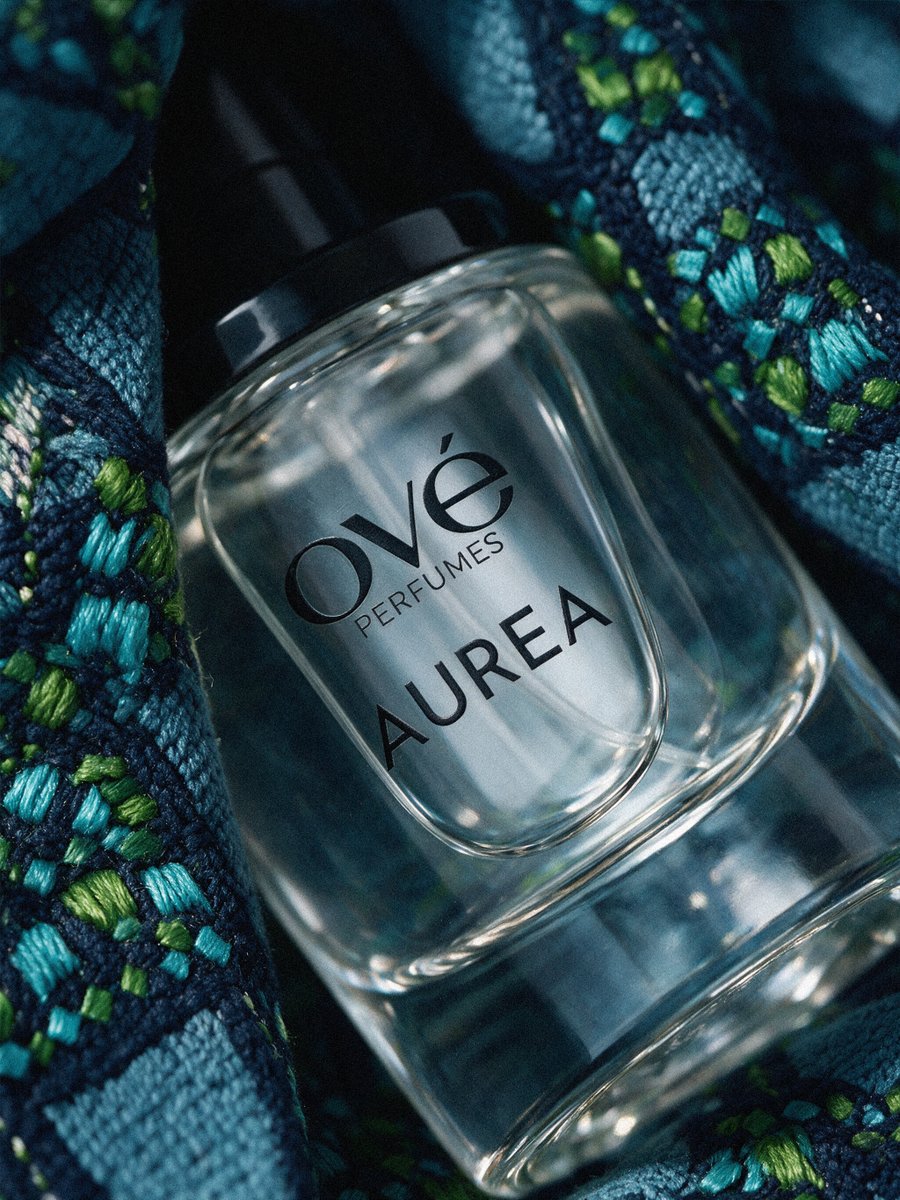 OvePerfumes's tweet photo. القرفة، الكراميل، والفانيليا.

هذه نوتات AUREA من عطور اوڤاي
تعرف على العطر الذي يجمعها، والمتوفر بخصم 50% ضمن عرض اليوم الوطني.

#عطور_اوفاي #عطور #اليوم_الوطني_السعودي #عزنا_بطبعنا https://t.co/uUzlCCziat