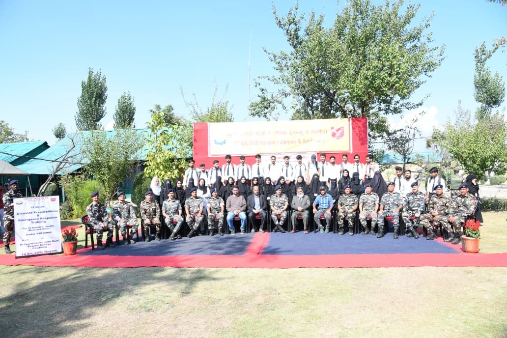 SSB_INDIA's tweet photo. Empowering Youth through Skill Development 🇮🇳
Shri Imtiaz Ismail Parray, IPS, DIG @SSBSHQSRINAGAR, inaugurated the #CivicActionProgramme 2026-27 at @14bnssb.
120 local youth, including 65 young women, are undergoing training in Cyber Security & Digital Literacy, Disaster Preparedness, Financial Literacy and Computer Skills.
He also inaugurated the upgraded Subsidiary #KPKB Canteen facility for SSB & CAPF personnel.
#SashastraSeemaBal
#YouthEmpowerment
#SkillDevelopment
#Budgam
@HMOIndia @PIBHomeAffairs
@PIB_India @ANI @PTI_News