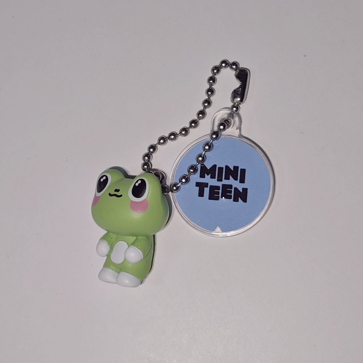 doremi_fa_solla's tweet photo. Dapet miniteen gacha ballchain? Kita ubah lobster sendiri 🥰 https://t.co/V6FEqp7GZ2