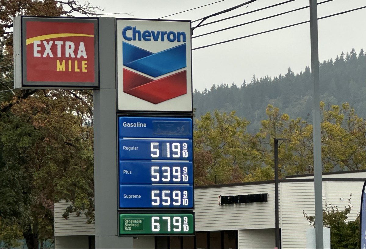 TPBlue4's tweet photo. 💥THIS is what Trump and the Republican Party delivered to the American people. 

❗️Vote. MAGAs. OUT. 

Portland, OR. ⬇️ https://t.co/gQCMh02UgY
