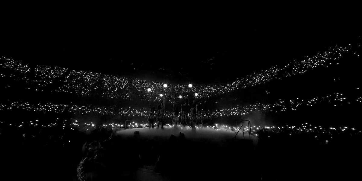 faeriiiesoiree's tweet photo. toma aqui seu impacto na vida real: inexistente https://t.co/p3HGSL853r