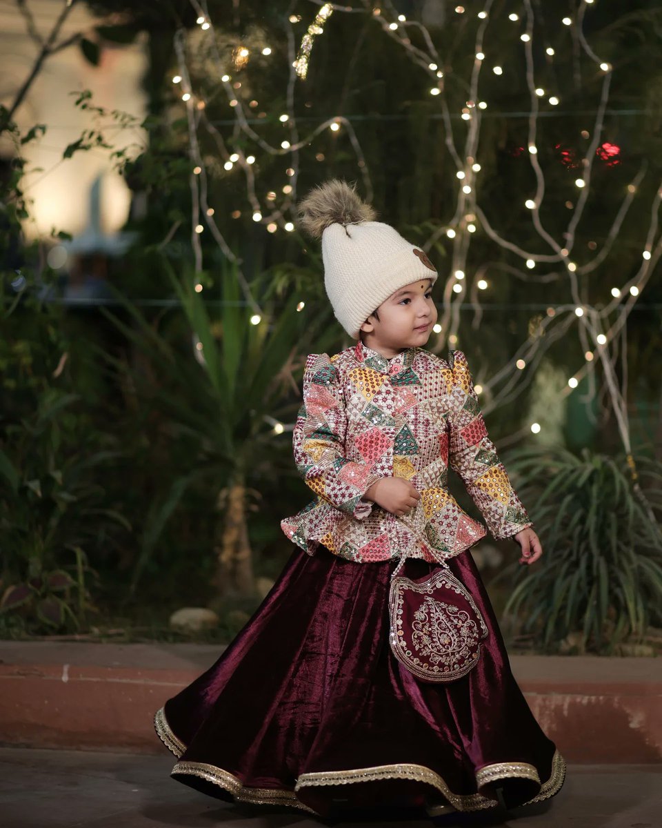 aram_usa's tweet photo. Khoobsurat. https://t.co/R7KMk31z0G