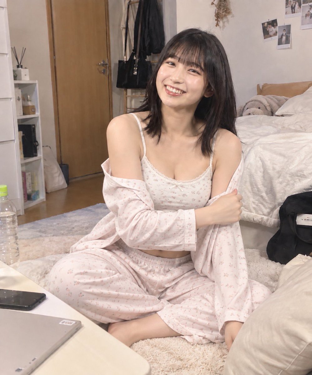 nene01224's tweet photo. 家ではこんな感じなのかな
 #大野愛美  #日向坂 https://t.co/JA5ovz1PHX