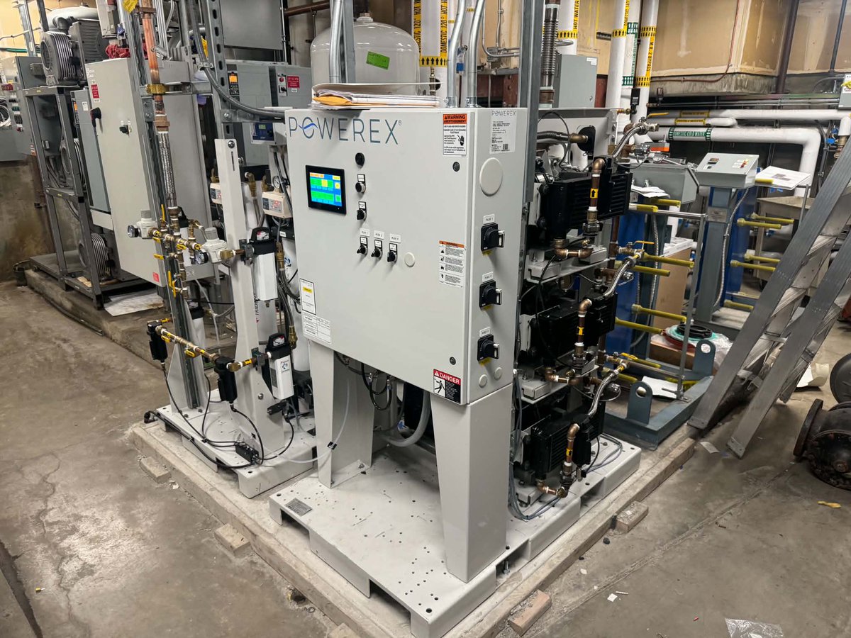 realMedGas's tweet photo. You probably never think about what keeps a hospital running behind the scenes. 👀

We do. 🔧🏥

This weekend: new medical air compressor, system testing, alarm testing—and now it’s supplying the hospital.

Monday’s procedures? Bring ’em on.

#MedicalGas #MedicalAir #MedGas https://t.co/fL35NZUInM