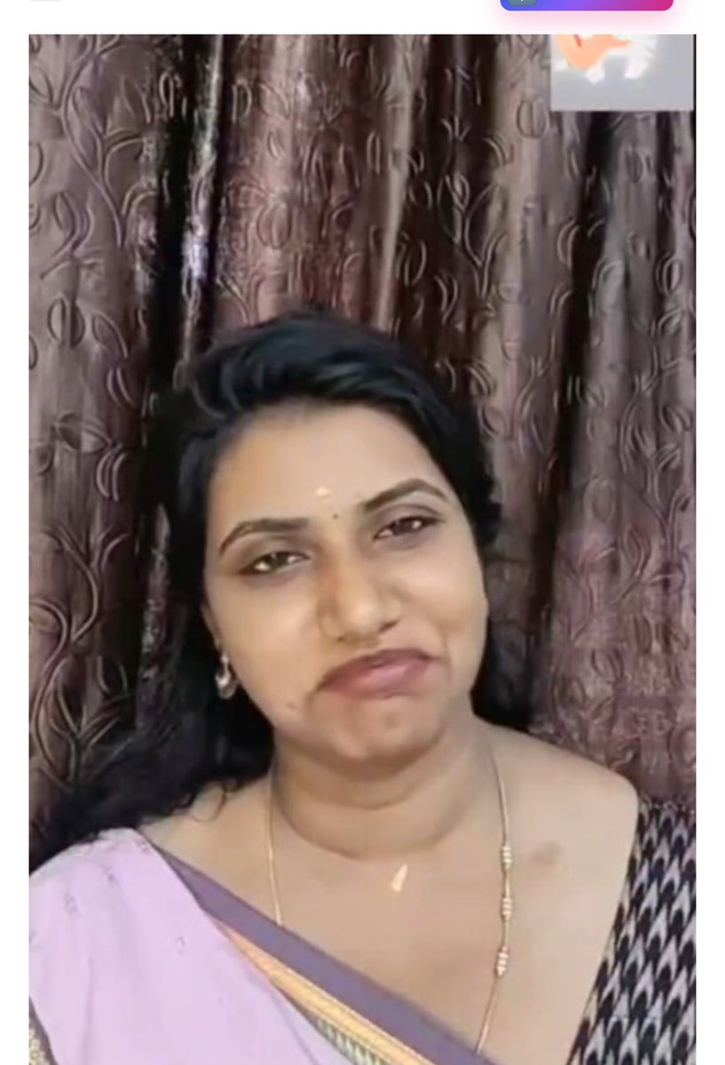 Oreooofux91's tweet photo. Her id??!
#tamilaunty https://t.co/24xMOtWRiF