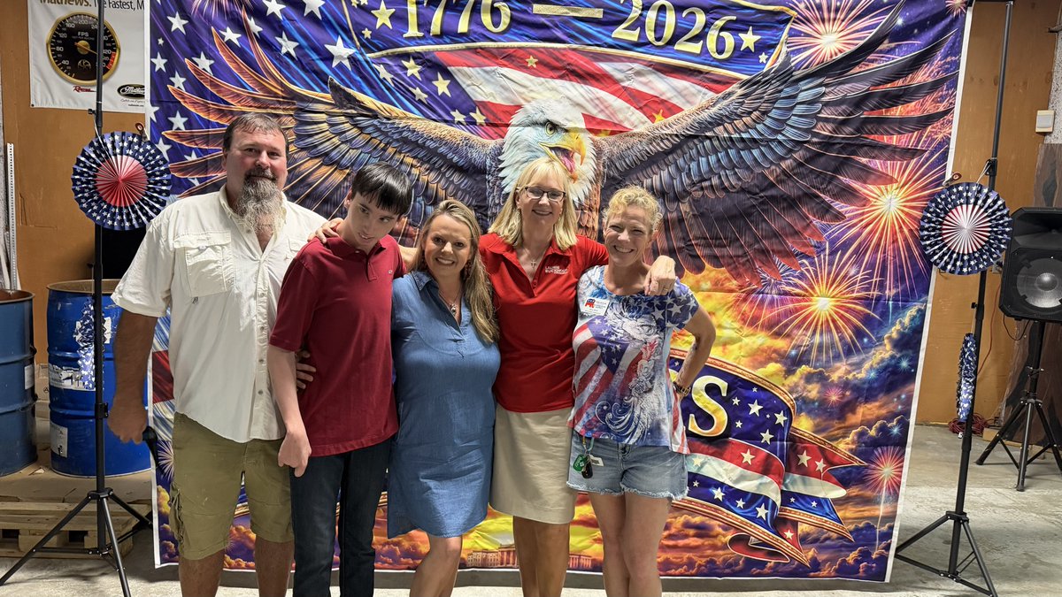 lauriebuckhout's tweet photo. I was so honored to spend some time with the Tar River Republican Women this past weekend!

It was great catching up with everyone and discussing how we can make Eastern North Carolina more prosperous. Thanks so much for having me! https://t.co/IjXfqXhD3u