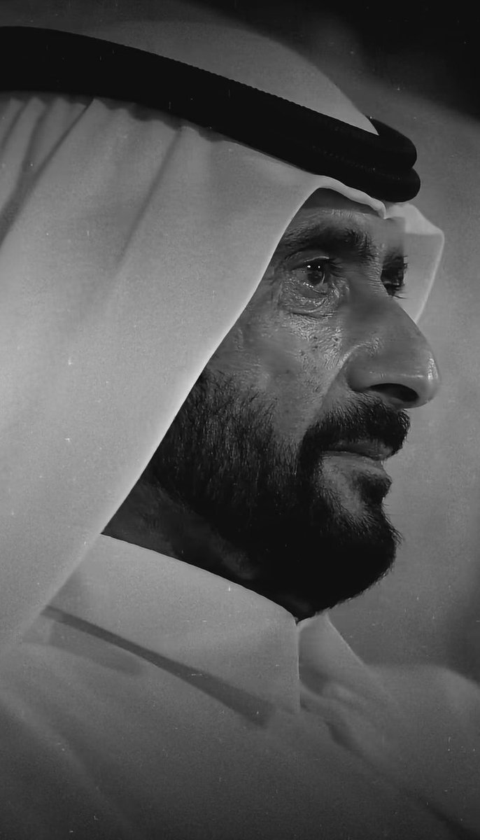 3mr3lli's tweet photo. تموت الأجساد ما تموت فيها الأرواح
إن مات عظمك سيدي ذكرك بيننا حي

يا صعب يومٍ إثنينك اللي بدابه صباح 
أشرقت به شمس العالم إلا شمس دبي

رحمك الله يا طيب القلب 💔
#احمد_بن_راشد_آل_مكتوم https://t.co/sH13cJB7Ay