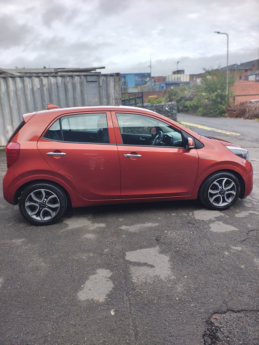 Parpiekay's tweet photo. Your ideal affordable lovely car. 
MOT until September 2027. 
Best offer takes it 
Kia Picanto 2017. 
Automatic. Petrol
Mileage: 95,900
Price: £5,100
Send me a DM https://t.co/W2RhP7iJXt