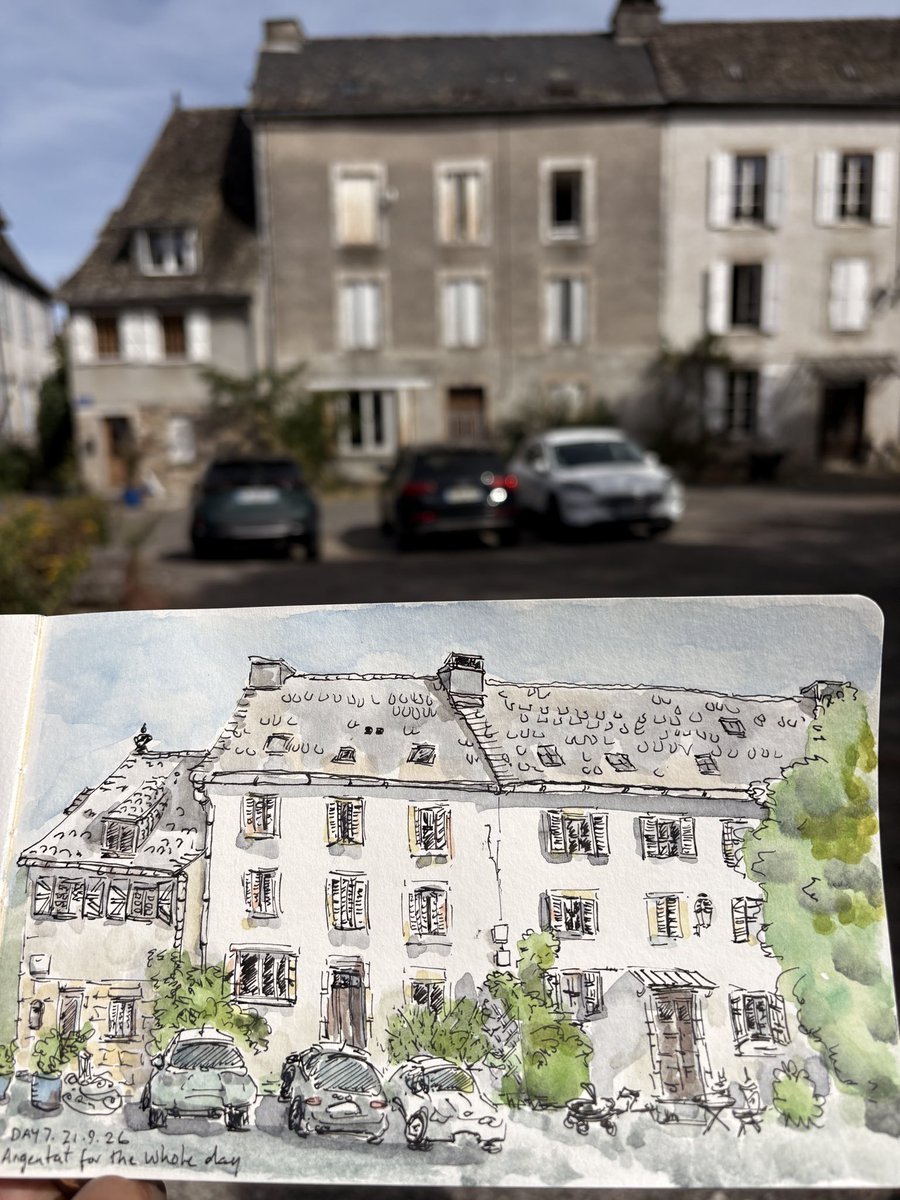 RJNissanArt's tweet photo. Day 7 of our motorbike tour around France.  We spent the day walking around  Argentat along the Dordogne.  

#artjournal #art #sketch #painting #travel https://t.co/3fuz9rO8ax