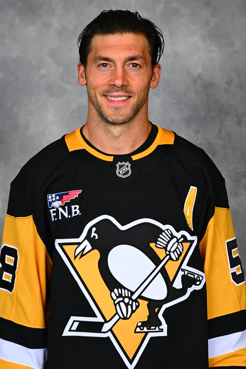 penguins's tweet photo. Not everyone can be in LA or NYC... some of us have to hold it down in Pittsburgh, PA. https://t.co/egCftaQne3