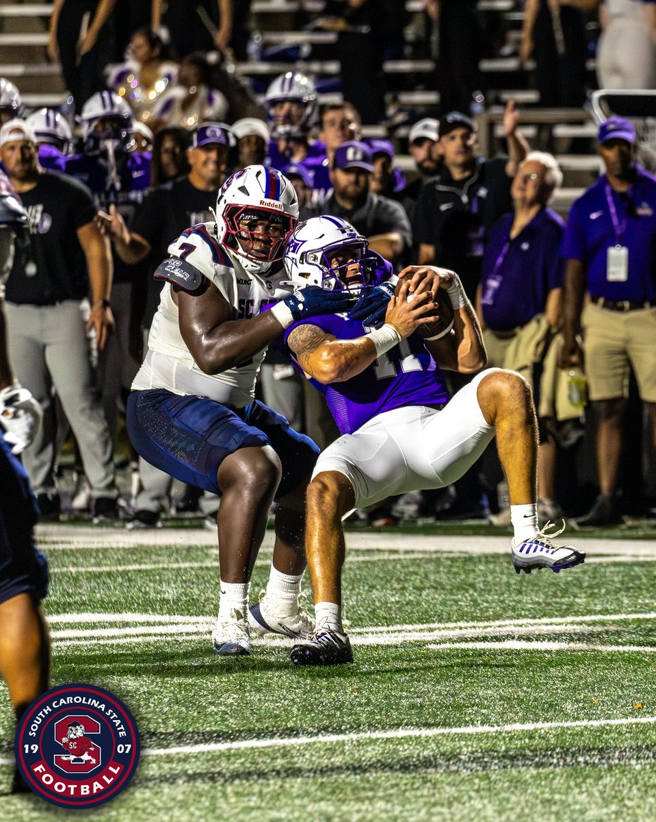 SCState_Fb's tweet photo. #GoDogs

ROAD WORK. BUSINESS HANDLED. 📸😤

Scenes from our victory over @PaladinFootball Furman! 🔴🔵🐶

The energy. The physicality. The brotherhood.
Went on the road, stayed together, and GOT THE JOB DONE.

Another chapter captured. Another 1-0. 🎯

@SCStateAthletic @MEACSports @coachberry77 
#PayTheFEE
#DigDEEP
#STATEofMind
#RaiseTheBAR
🔴🔵🐶🏈