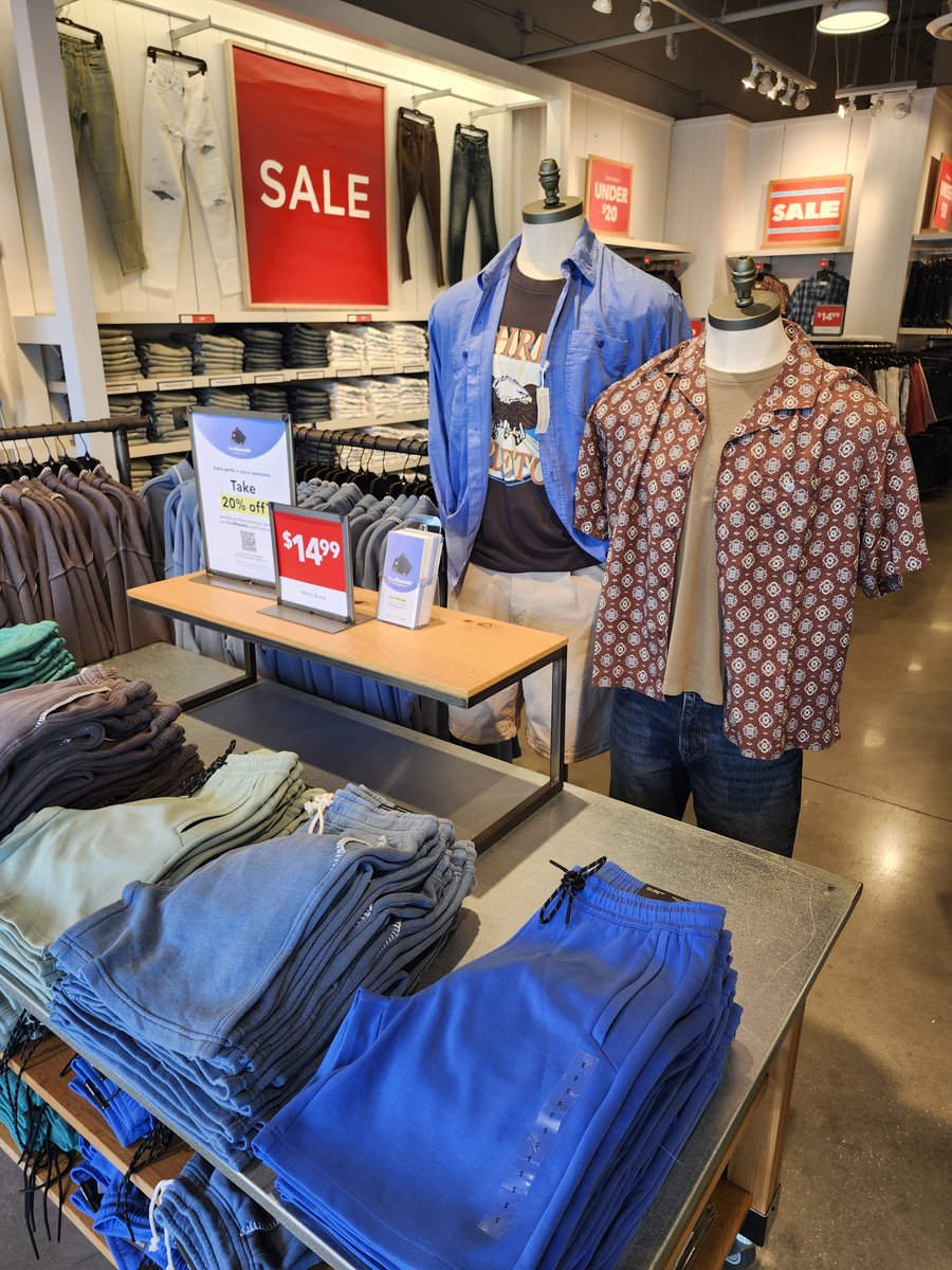 LBVFS's tweet photo. 🛍️ Score your favorite American Eagle styles for UNDER $20—from trendy tops and cozy essentials to must-have accessories. Don't miss this limited-time opportunity to save big while supplies last!

🛒 Shop now 

Exclusions apply. Sale is subject to change.
#AmericanEagle #AEOStyle https://t.co/SOItlJLl0y