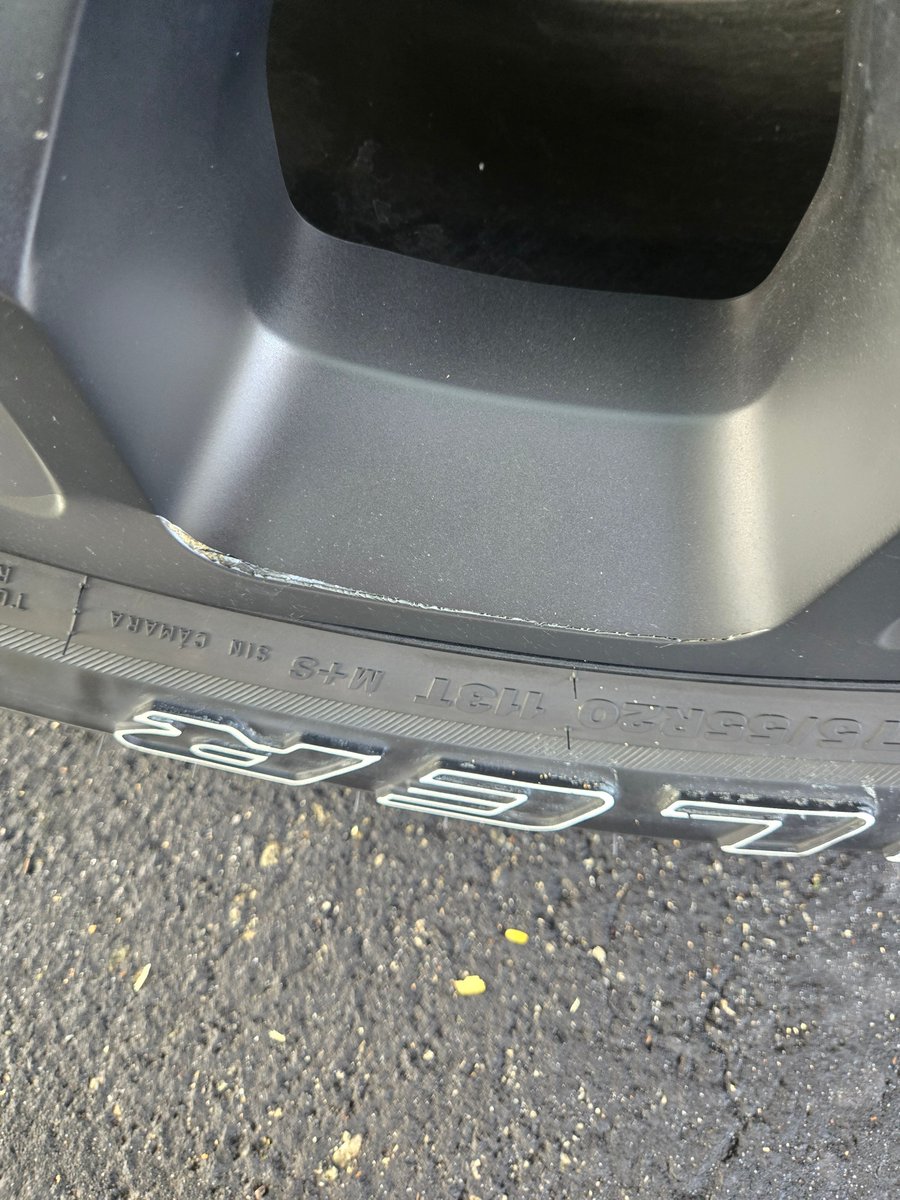 Frankubsx's tweet photo. Disappointed with my brand new 2026 Ram 1500. With only 6K miles, the factory black plastic wheel covers are cracking on their own. Dealer says they "can't do anything" and Corporate says the dealer has to request it. Caught in a loop on a defect. Please help @RamTrucks https://t.co/B7dMJj8EHQ