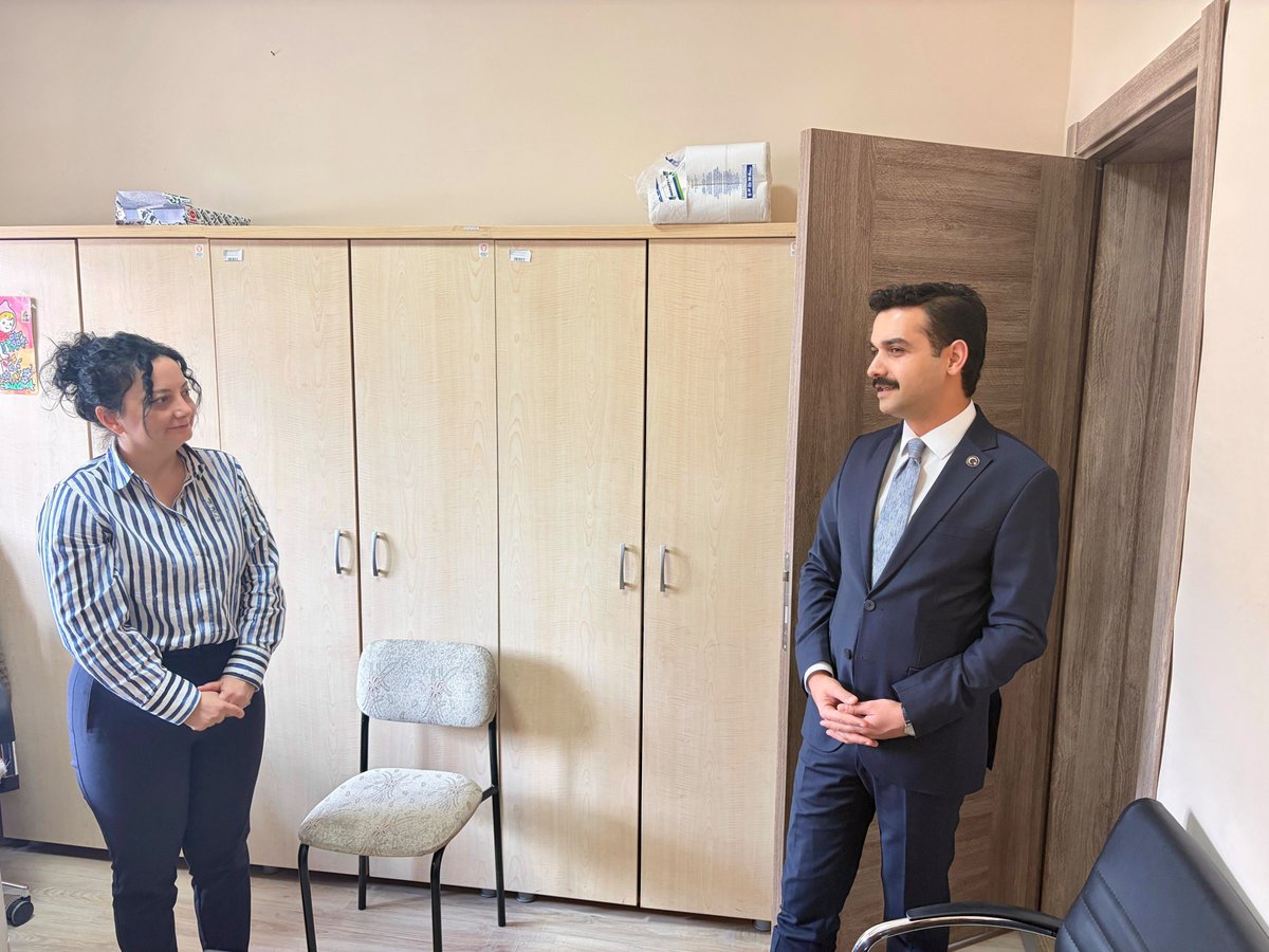 tcsultandagi's tweet photo. Kaymakamımız Muhammet Çınarka;
Hükümet Konağında hizmet veren kurumları,
Toplum Sağlığı Merkezini,
İlçe Müftülüğünü,
Tarım ve Orman İlçe Müdürlüğünü,
İlçe Özel İdare Müdürlüğünü 
ziyaret ederek çalışmalar hakkında bilgi aldı. https://t.co/otC1bHhiN3