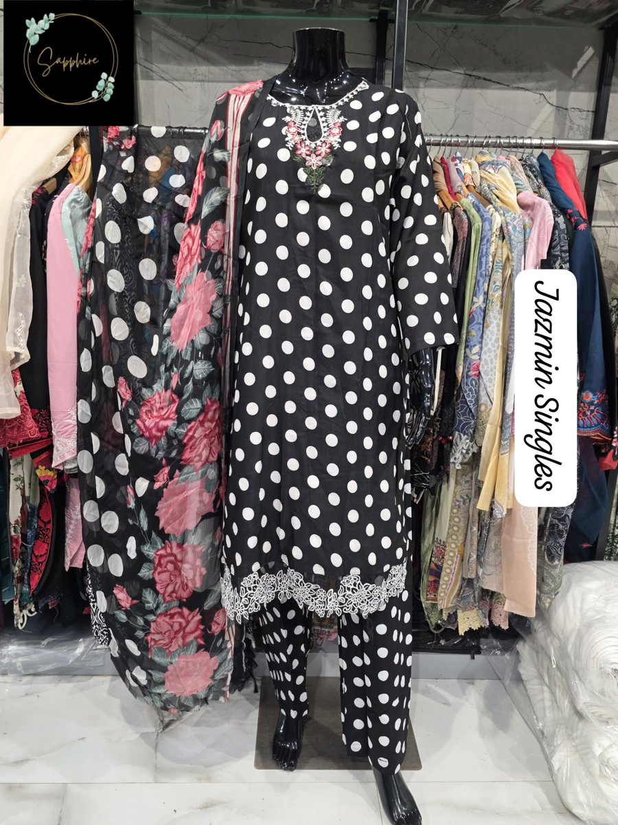 hannahjohnsonqw's tweet photo. New designs added: singles and sets inspired by original Pakistani suits. Jazmin Superhits’ new ready-made collection features beautiful pure cotton patchwork, cotton bottoms, and chiffon dupattas. Size XXL (44) with miyani. Singles: 999. No GST, https://t.co/imxNVm3OsV
