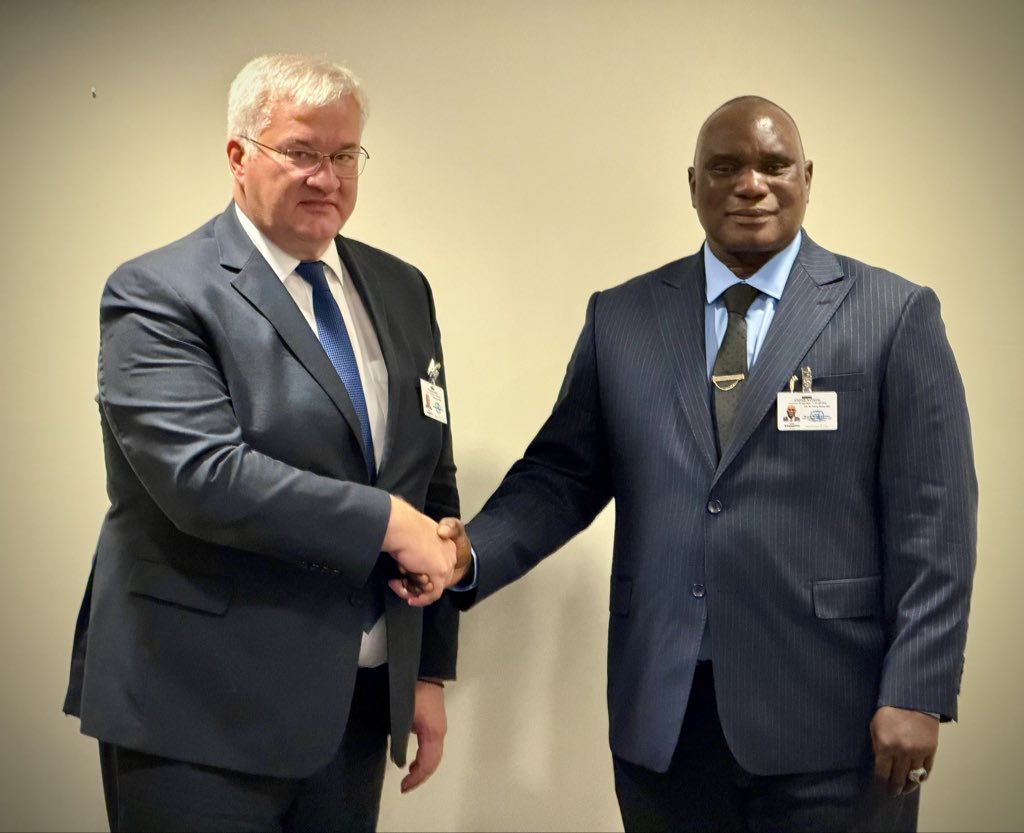 andrii_sybiha's tweet photo. 🇺🇦🇬🇲 

At the UN Headquarters in New York, I appreciated the opportunity to meet with my Gambian colleague Sering Modou NJIE.

I thanked The Gambia for its voice and support for Ukraine’s territorial integrity and sovereignty.

I informed my colleague about the situation in Ukraine and peace efforts, with a particular emphasis on the problem of blocked maritime routes in the Black Sea because of Russian attacks and possible devastating effects on food security around the world.

We agreed that freedom of navigation and uninterrupted agricultural exports to global markets are of vital importance.

We also discussed ways to strengthen our bilateral cooperation, particularly in the areas of food security, education, science, and technology.

I also reiterated our gratitude for The Gambia’s move, upon our request, to appoint its ambassador to Turkiye, not to Russia, as resident ambassador to Ukraine. We take it as a sign of respect.

We value our bilateral relations with The Gambia and look forward to advancing them with mutual benefit for our nations. 

I invited my colleague to visit Ukraine and thanked him for his invitation for me to visit The Gambia.