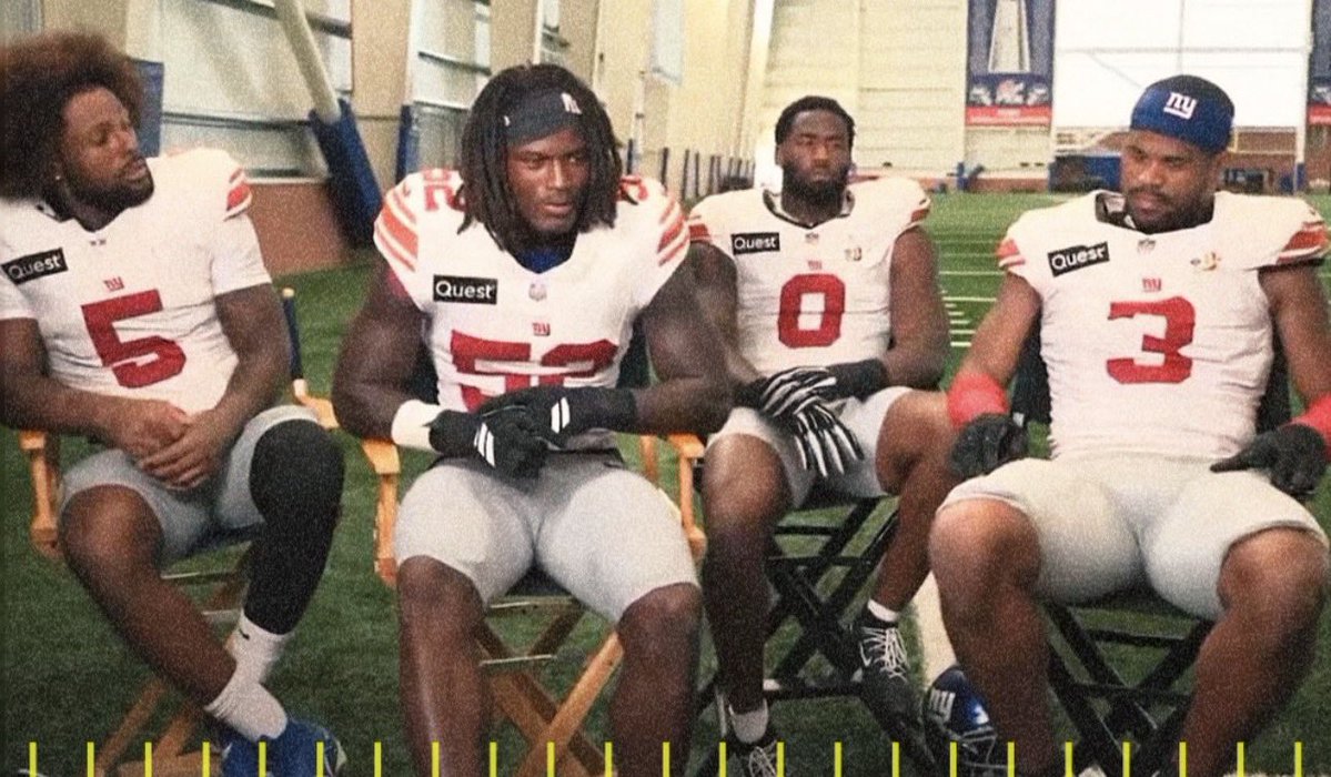 Ruthyy178's tweet photo. @NFLChaos Stafford better start warming up now gang 😂 https://t.co/kQyWNCLu43