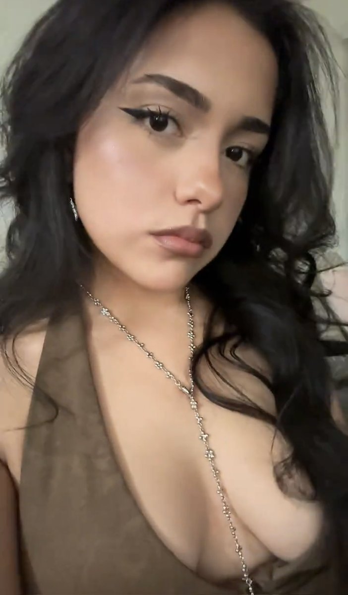 Spicymormon36's tweet photo. Check out this IRL a follower submitted... What would you do to her?? #cuck #submission #expose

Dm me your submissions https://t.co/1GnhaOiezQ