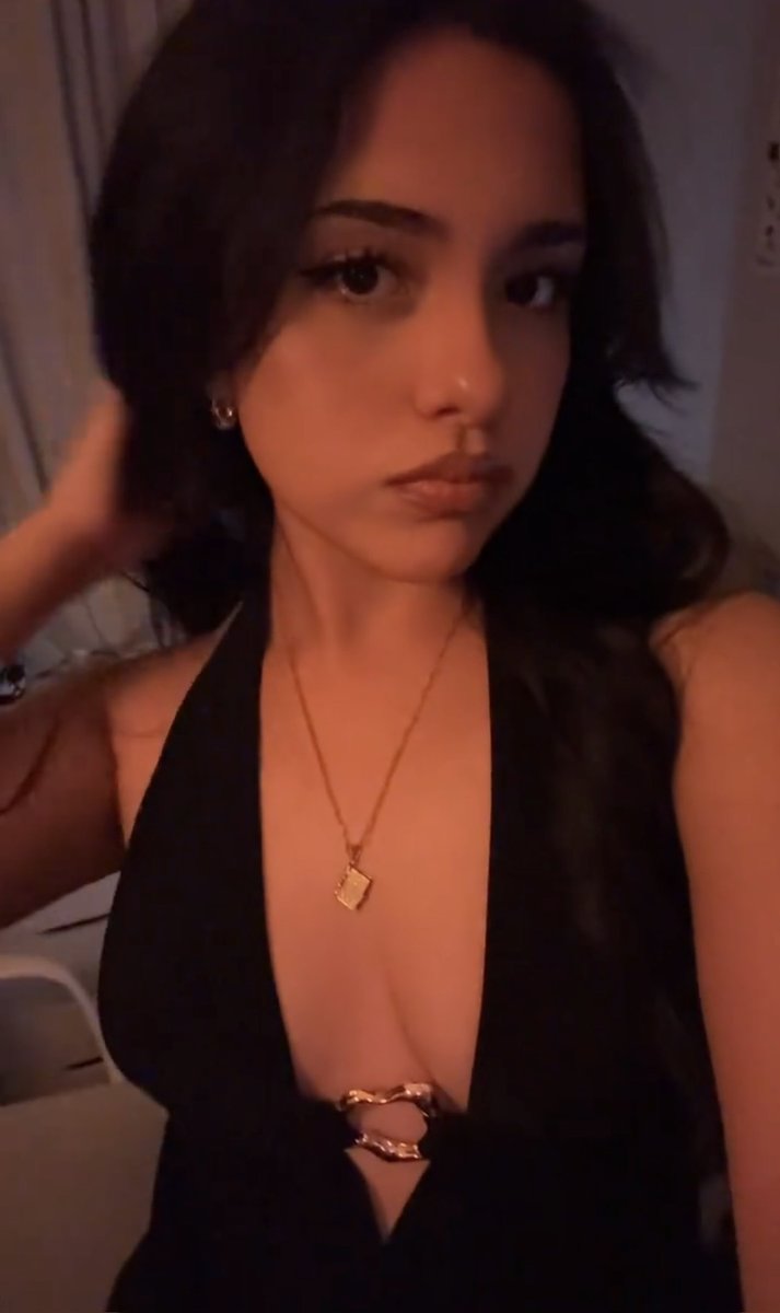 Spicymormon36's tweet photo. Check out this IRL a follower submitted... What would you do to her?? #cuck #submission #expose

Dm me your submissions https://t.co/1GnhaOiezQ