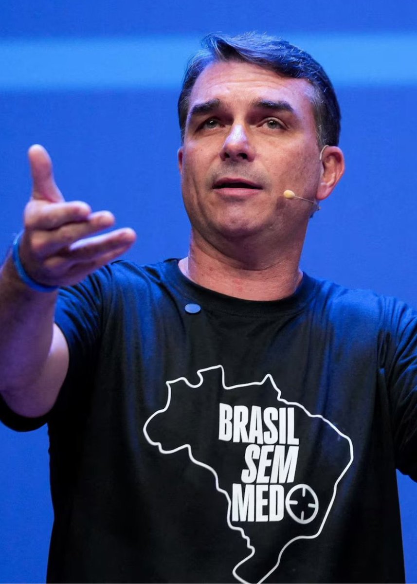 polymarketenesp's tweet photo. DE ÚLTIMO MOMENTO: Flávio Bolsonaro alcanza un máximo histórico de 62% de probabilidad de llevarse las presidenciales brasileñas en Polymarket https://t.co/8B1QNvEl3E