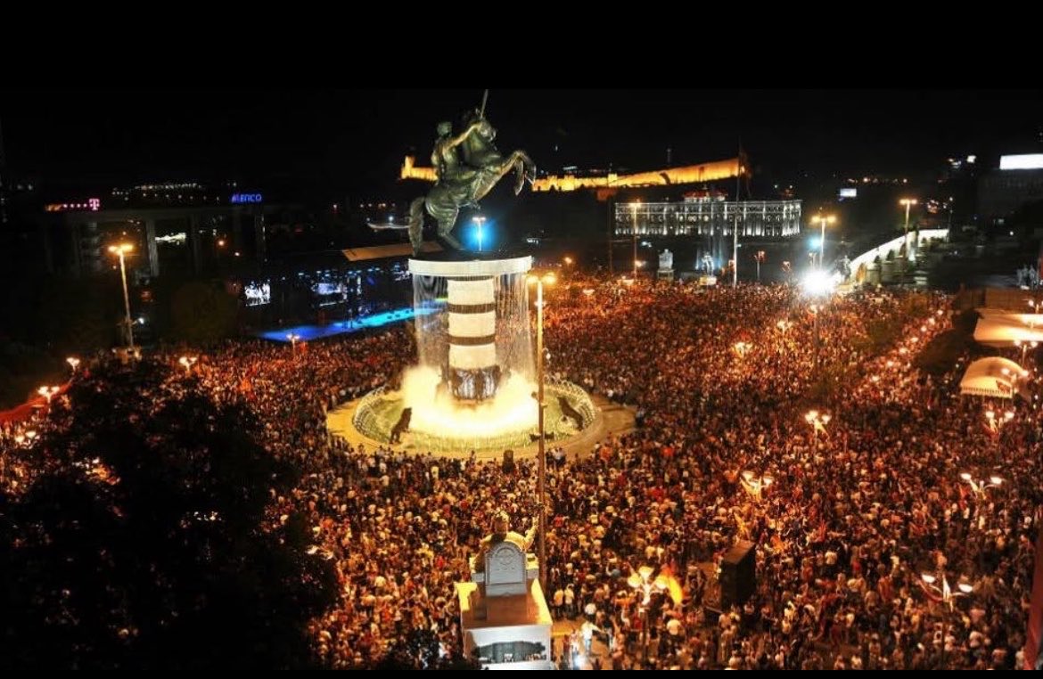 maco_queen's tweet photo. The Gruevski era was perhaps the best and last era that we Macedonians don’t have a chance to relive again. We all miss it. 😭💔 https://t.co/Ij3C0MK8mb