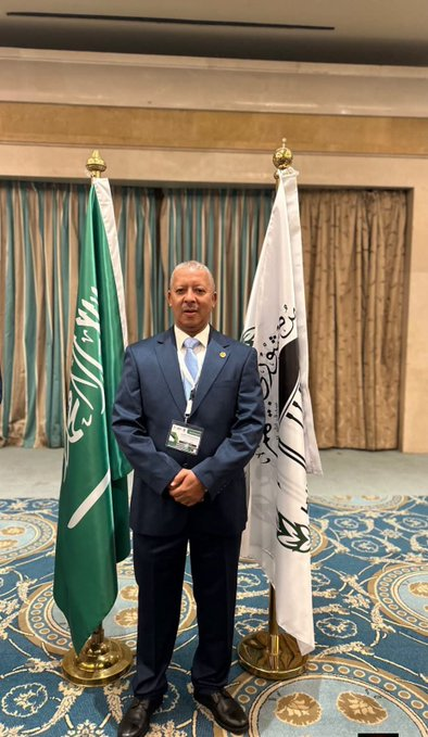 Ahaddadcg's tweet photo. النائب الجزائري جلول حروشي راه في القاهرة لحضور اجتماع الاتحاد البرلماني العربي. واقترح باش يضافو مكافحة المخدرات والمؤثرات العقلية لمشروع البند الطارئ للمجموعة العربية. https://t.co/Dlxy8hMyGC
