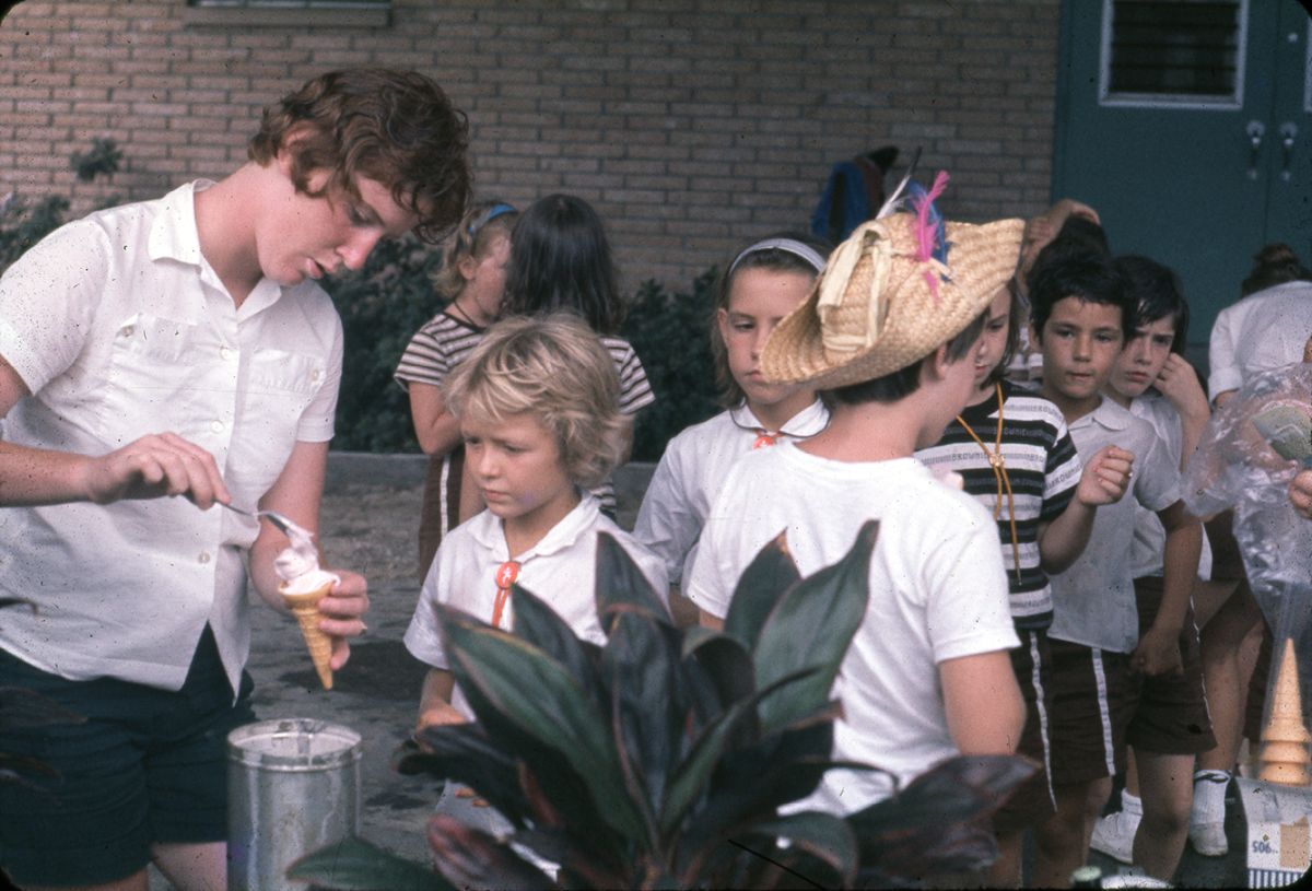 StateLibraryFL tweet picture