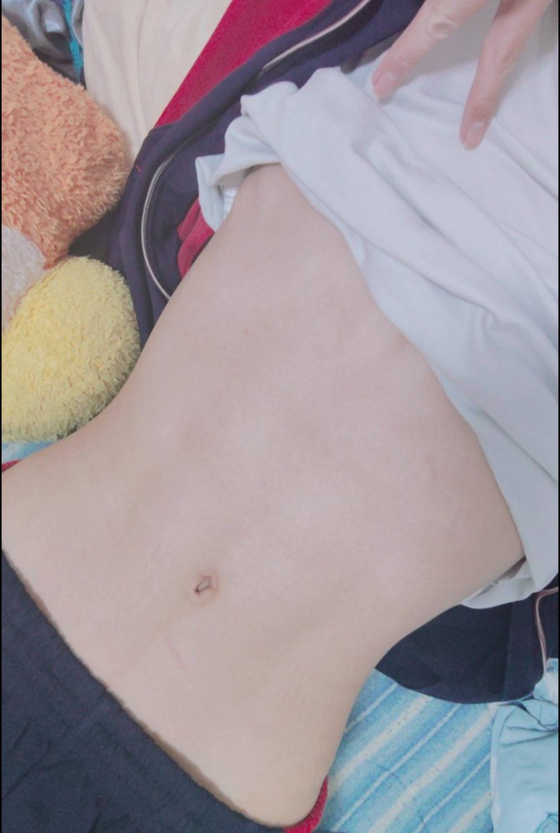 346ojt's tweet photo. くびれのあるお腹～

※深夜テンション https://t.co/4whP77dsA9