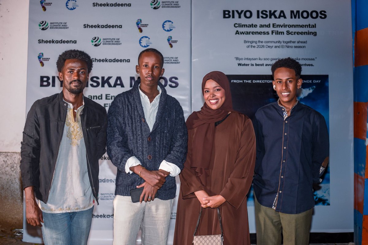 sheekadeena_'s tweet photo. We brought together young people, creatives, researchers, environmental stakeholders, and officials to watch an awareness raising film at a time when the Deyr rains and the potential impacts of Super El Niño are drawing increased attention.

#BiyoIskaMoos
#ClimateAwarenessSomalia https://t.co/RFBHFLGXG0