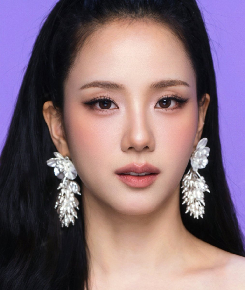 momsooo's tweet photo. A facecard korea will never recreate again https://t.co/WY2Fyn5klC