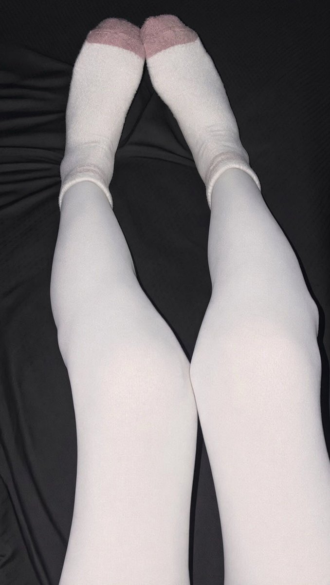 RWBY67's tweet photo. Alright lucky socks, don't fail me now.

#femboy #footfetish #crossdresser https://t.co/XUuNoRJWSj