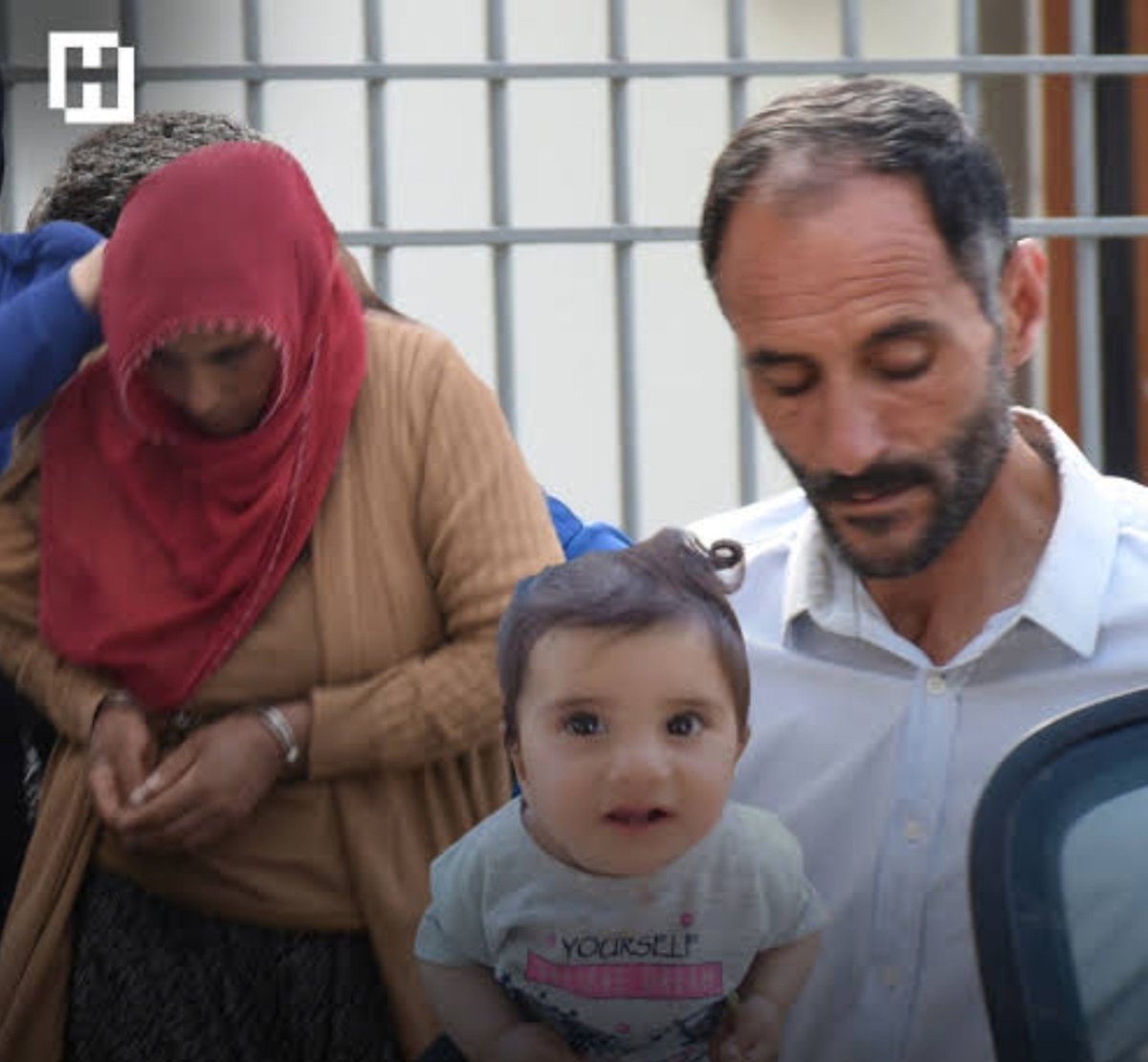 sibosgul's tweet photo. Büşra bebekten tam 11 gündür haber yok

Ne ölüsü var ne dirisi var

Anne sürekli ifade değiştiriyor deniyor ama ortada hâlâ cevaplanmamış çok fazla soru var

Bir bebeğin 11 gündür kayıp olması başlı başına yürekleri yakıyor

Büşra bebeğe ne oldu
Nerede
Başına ne geldi

Artık herkesin tek istediği gerçeklerin ortaya çıkması ve Büşra bebeğin bulunması 🙏