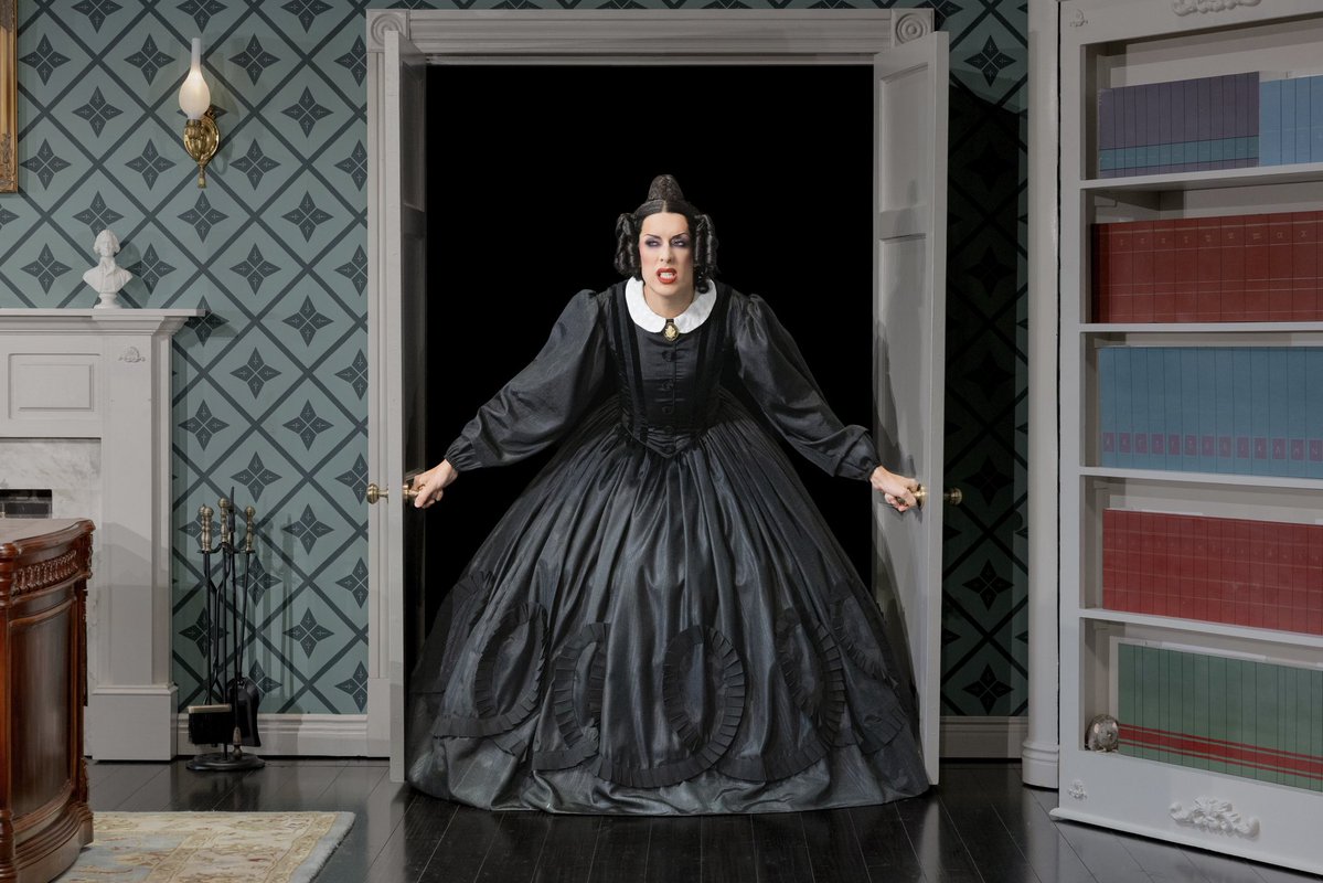 ohmaryplay's tweet photo. Welcome to the Thunderfuck Administration. Here’s your first look at @Alaska5000 as Mary Todd Lincoln, sweeping the nation on tour in OH, MARY! 🫡 https://t.co/Hma1jI9Hh5