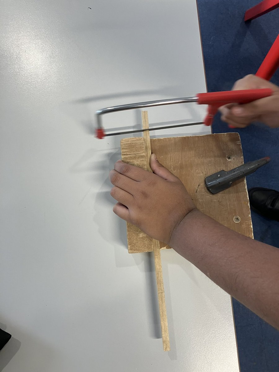 DixonsMP's tweet photo. Year 5 had a fantastic day with @heppdt making custom design nightlights. https://t.co/yvoxQwzv2b