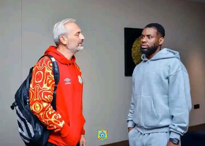 LaodorN's tweet photo. 🚨🇨🇩 AFIMICO PULULU EST À KINSHASA !

Pour la première fois, Afimico Pululu arrive à Kinshasa en tant qu’international congolais. 🐆❤️💛💙

L’attaquant d’Al Hazem ...

#AfimicoPululu #RDC #Leopards #LeopardsRDC #Congo #CongoNaMotema #Fecofa #FootballCongolais #TeamRDC #AlHaze https://t.co/Es60PE7FBL