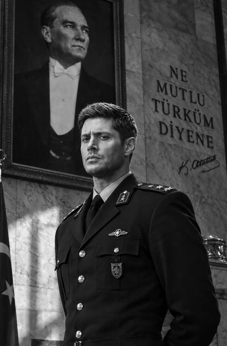 oznurwinchester's tweet photo. En sevdiğim 2 erkek https://t.co/SL8zhJUHv9