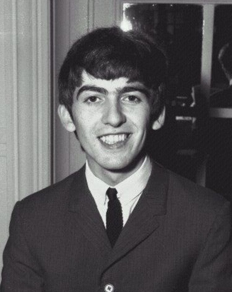 lesbianbeatle's tweet photo. george "😁" harrison https://t.co/CwMcG2vwHa