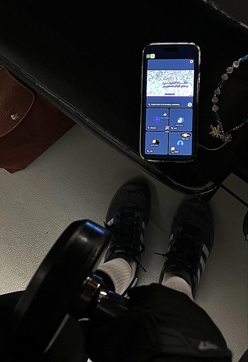 sh7iie's tweet photo. Googleyyy everywhere🚀🌟💙💙
افضلل لقاء💛

#خلّك_قوقلي https://t.co/breYsxl7LI