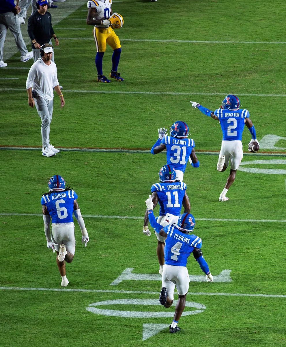 archiemanburner's tweet photo. Very often in life does someone get exactly what they deserve… but this was that. https://t.co/VO2kAmQbTM