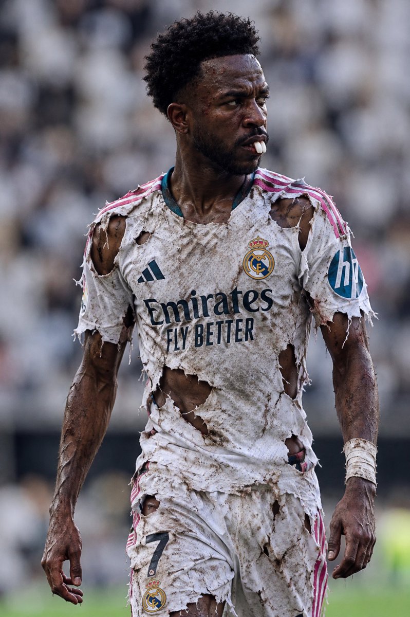 ThatG4m's tweet photo. Vinicius jnr every game every since the plastic surgery https://t.co/ZNo43F1y8h