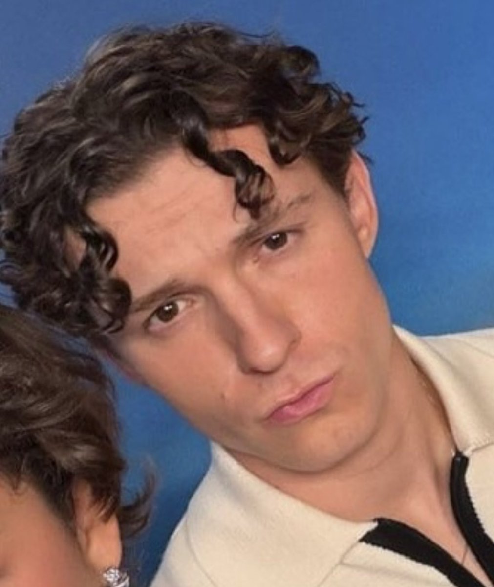 audasssity's tweet photo. pumping my pp to british goon boy  tom. wanna lick his face up and down. big deep licks of his perfect porn face. upper lip and his nose 🤤 https://t.co/n6jN36CCGq