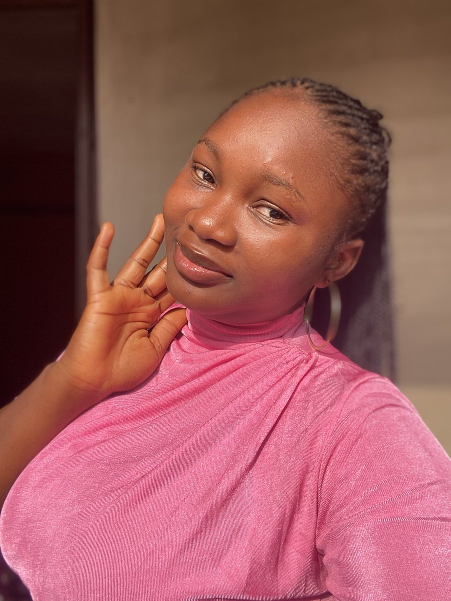 kayikunmii's tweet photo. Hiii, I’m Mariam. I recently graduated from Uni and I’m currently looking for entry-level opportunities in ONDO CITY. 

I am also skilled in digital creativity (content creation, video editing, graphic design). and I am open to learning and growing. 

Kindly repost please. 🥹 🙏 https://t.co/qLcQwwvTub