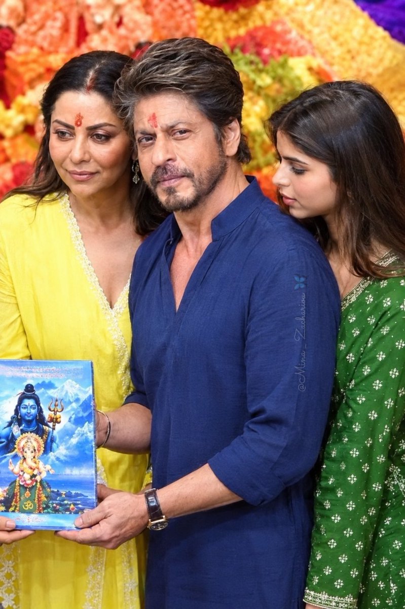 mina_zachariou's tweet photo. May the blessings You sought today my Shah 💖 @iamsrk find their way back to You and Your Family
a thousandfold...
in good health, love, peace and happiness. 🪔🙏
#SuhanaKhan #GauriKhan #ShahRukhKhan
#LalbaugchaRaja https://t.co/5VXmuaqI5E
