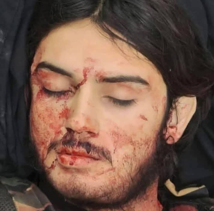 azmoon313's tweet photo. کله چی د امت  هغه ځوانان وګورم چی  د اللهﷻ  لپاره یی خپلی حسینی ځوانی ځار قربان کړی  
نو خپل ګنهګار اوجود راباندی بوج شی او خپل ضمیر ته ملامت د اوښکو ډکی سترګی ولاړ  یم 🥹 💔
#عزير https://t.co/YYCIYtihg3