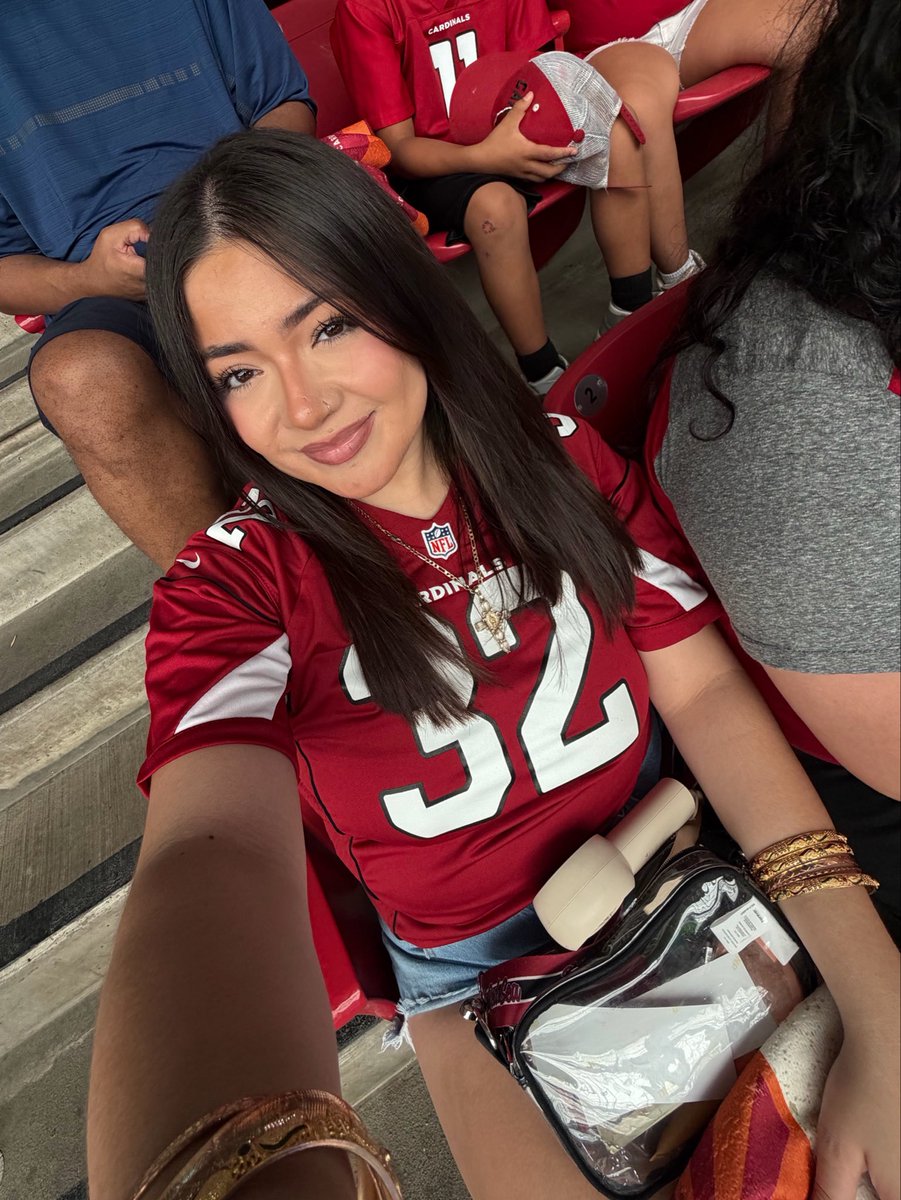 paulaajanee's tweet photo. 🏈 https://t.co/yNK26H4fe5