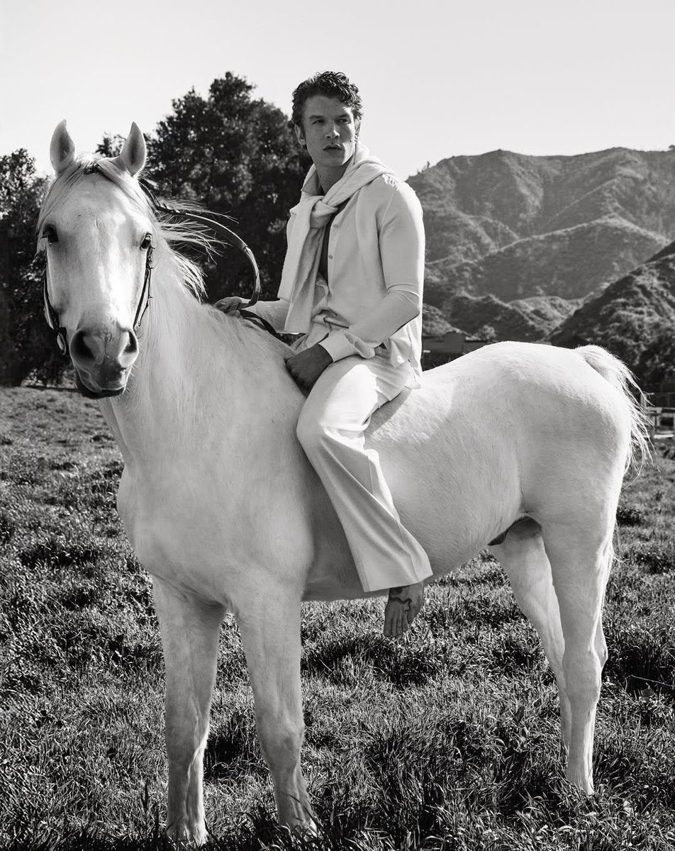 connorkissy's tweet photo. i legitimately owe vogue adria 100 billion dollars for this photoshoot. my debt to them could never be repaid... https://t.co/PgSuZTqRpT