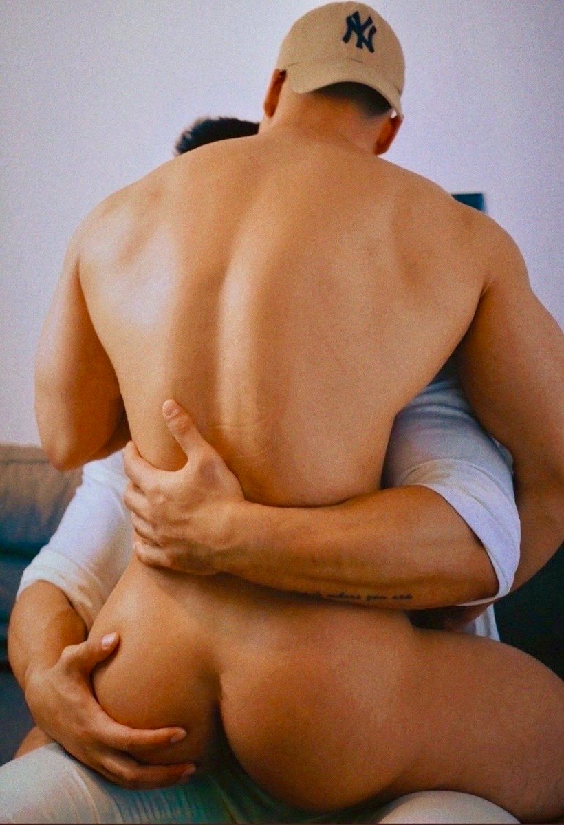 porno_ligero's tweet photo. [https://t.co/mMAiFoOlZK] https://t.co/2W49hdpey7