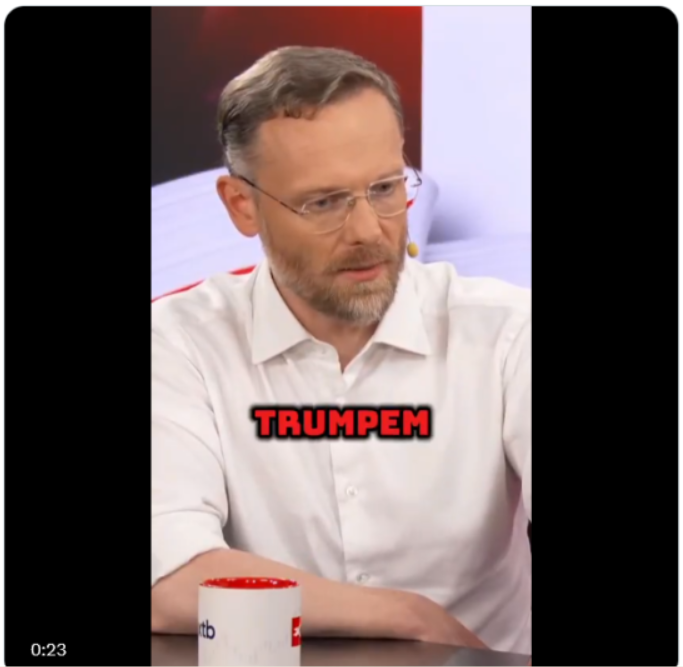 jasko_xx's tweet photo. @BoguckiZbigniew @jprusinowski @OficjalneZero chłoptyś Bogucki przydupas PiS_dzielców udaje nadprezydenta i namawia Nawrockiego do łamania Konstytucji. https://t.co/pdBilziWy5